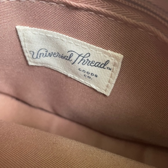 Universal Thread Light Pink Half-Moon Fanny Pack/Belt Bag - Picture 4 of 6